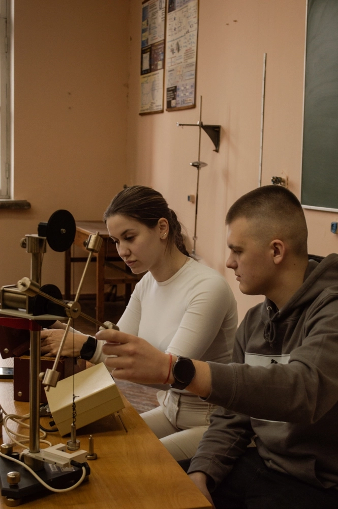 Картинка підготовчих курсів з фізики